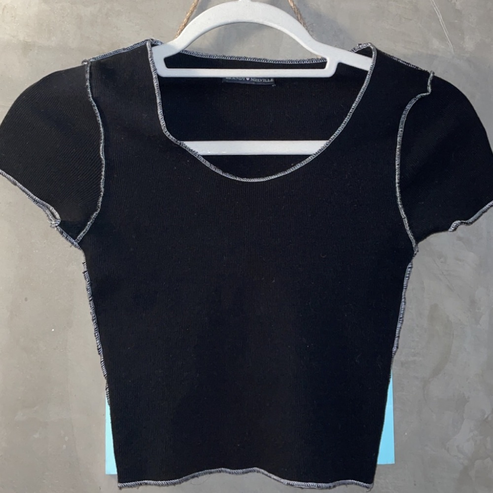 Black t shirt